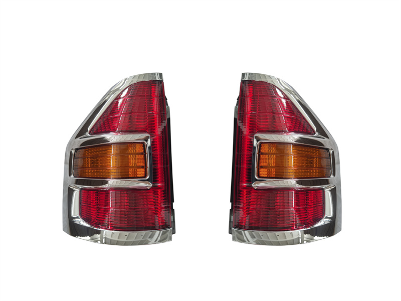 V73 尾燈（白、黑、電鍍框）（01）
